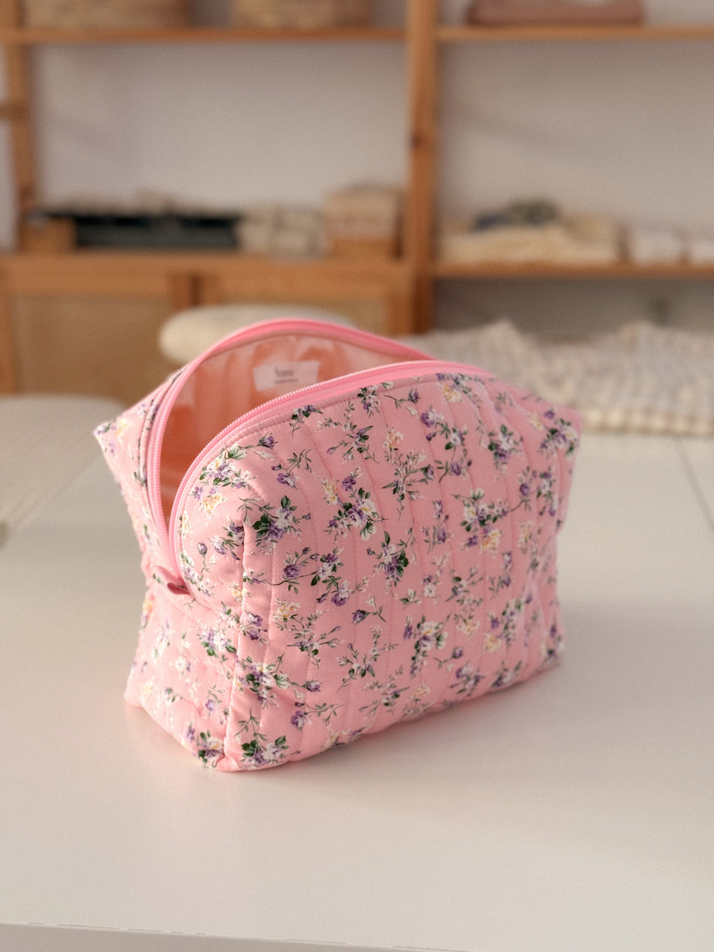 VISCOSE + SILK MAKE-UP BAG
