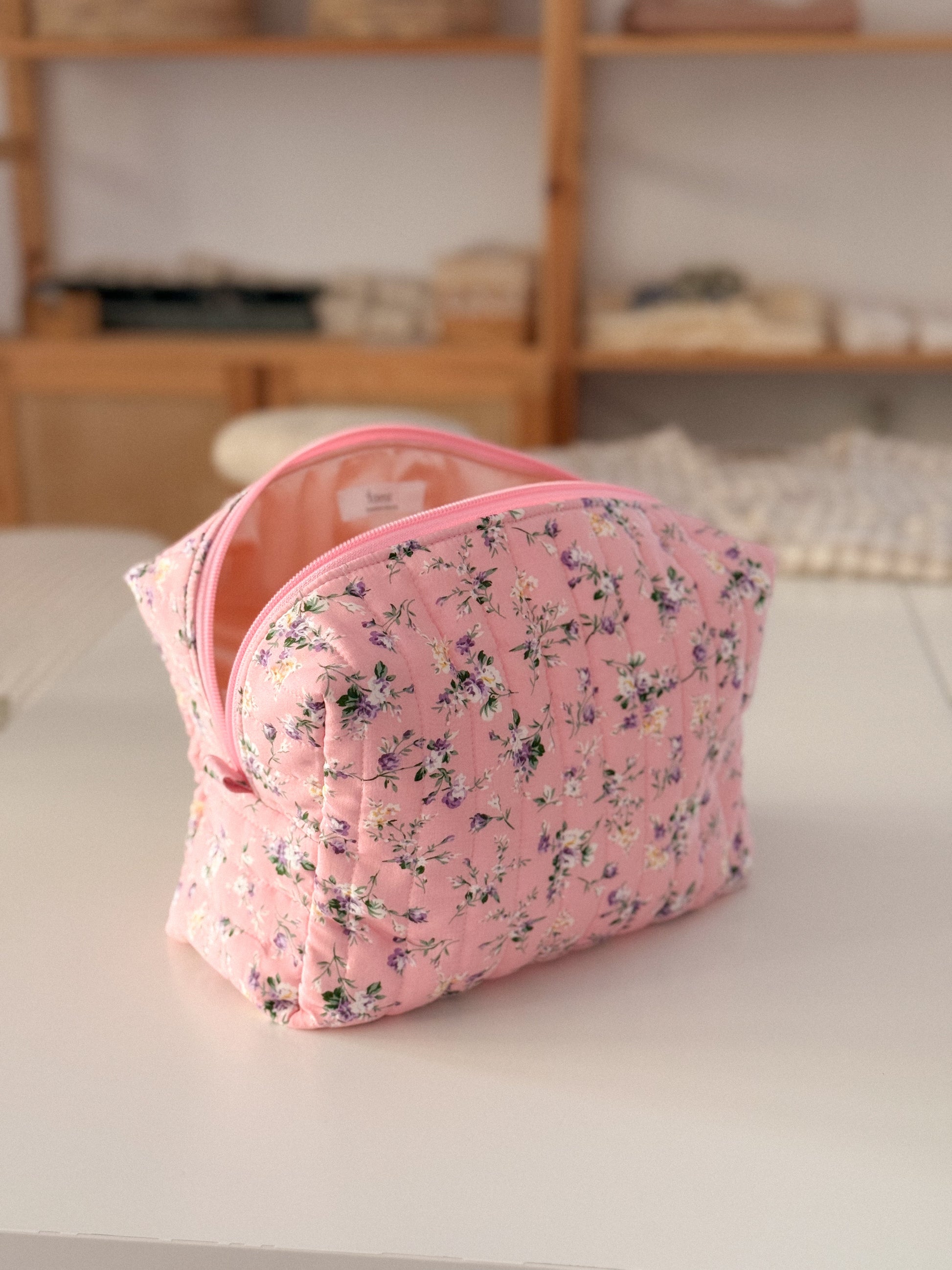 VISCOSE + SILK MAKE-UP BAG